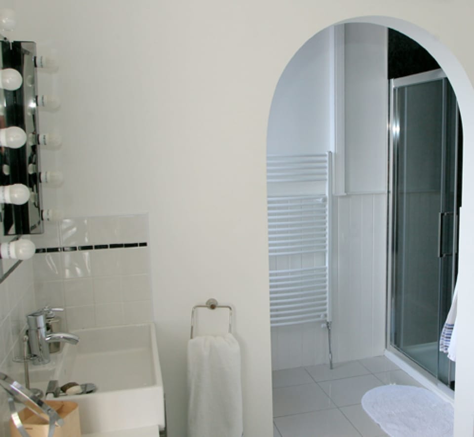 Hair dryer, towels