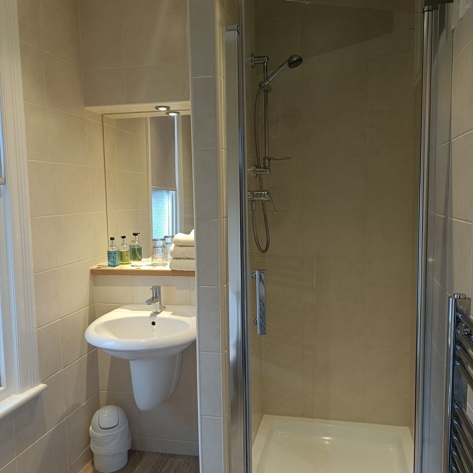 Suite, Ensuite (Double Junior Suite) | Bathroom