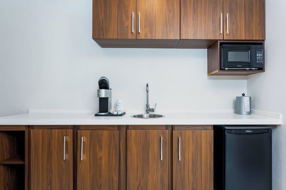 Suite, 2 Bedrooms | Room amenity