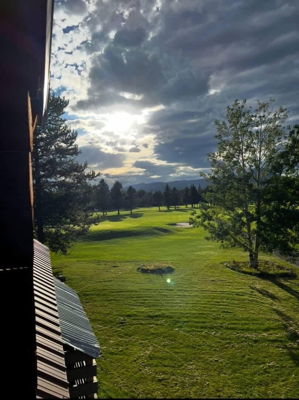 Beautiful views of the golf course just outside the cabin.