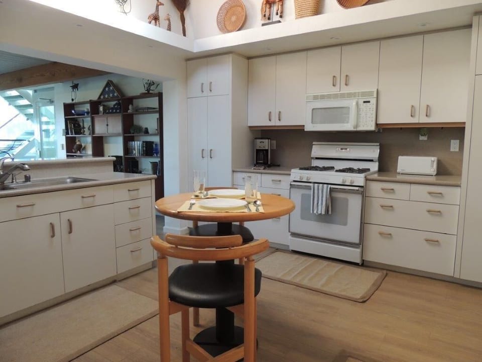 Kitchen with all modern amenities