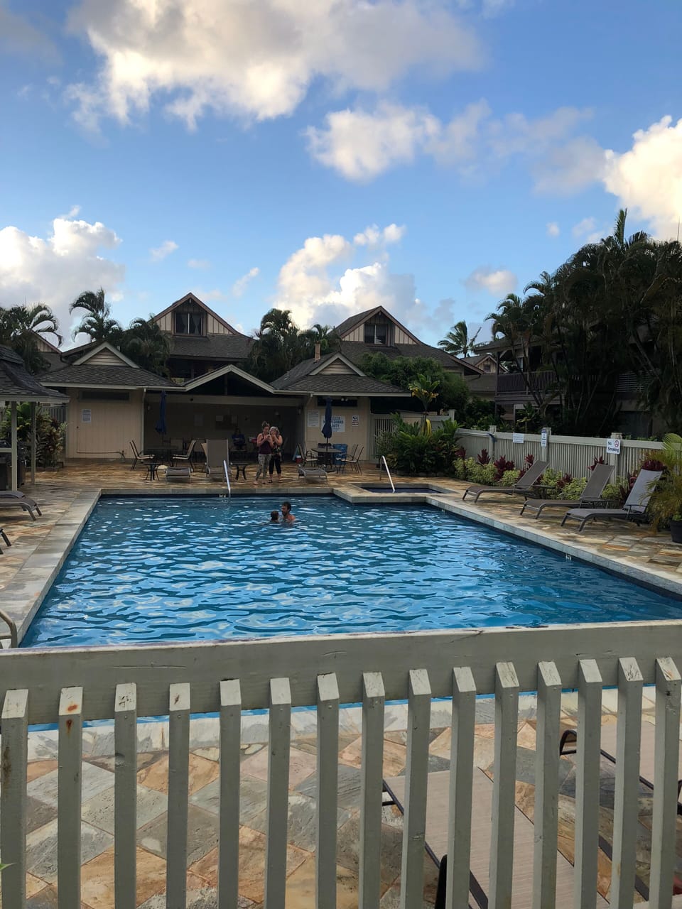 Pool, hot tub and BBQ