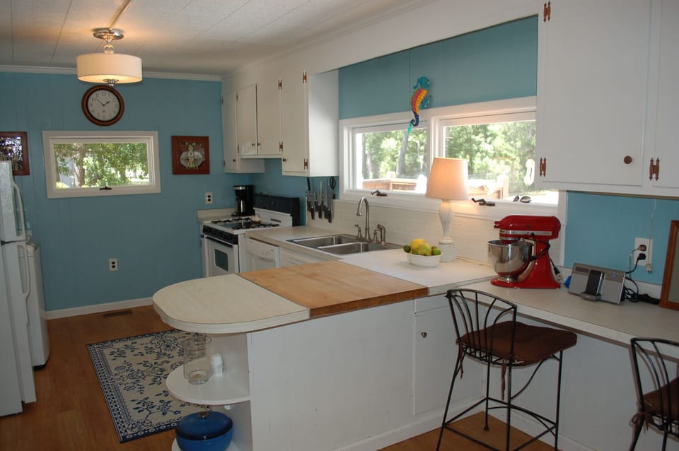 Well equipped kitchen
