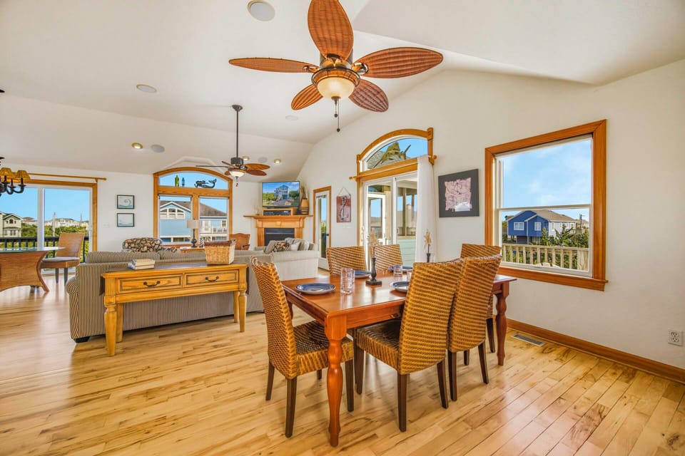 Surf or Sound Realty - 451 - Five Fathoms - Dining Area -3
