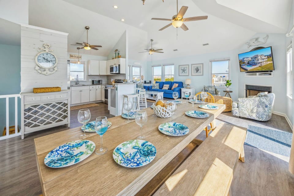 Surf or Sound Realty - 262 - Endless Summer - Dining Area -2
