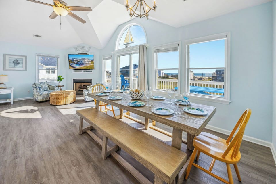 Surf or Sound Realty - 262 - Endless Summer - Dining Area -3