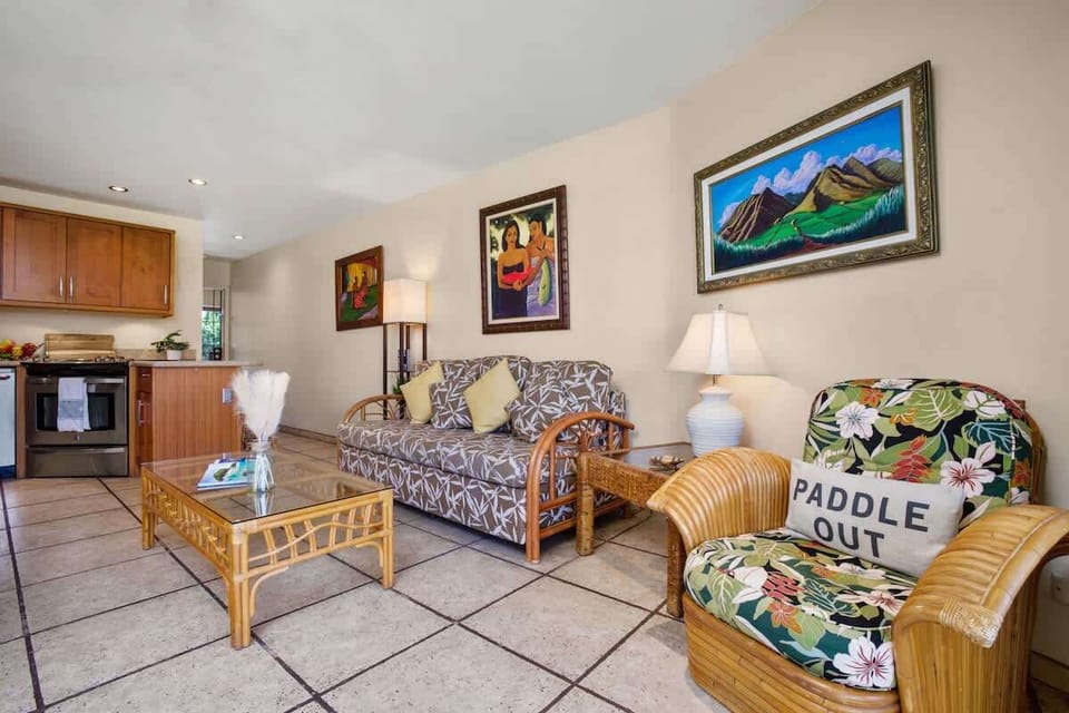 Living room with queen-size sleeper sofa