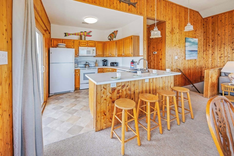 Surf or Sound Realty - 138 - Salvocean - Kitchen -1