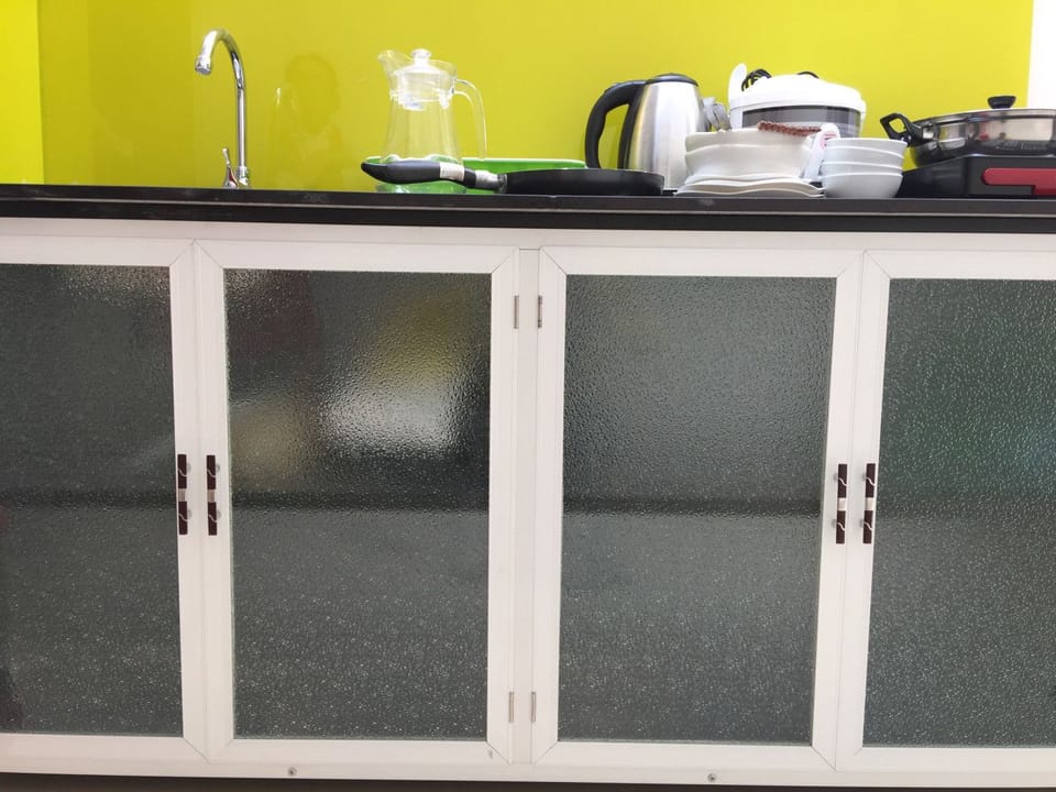 Family Apartment, 2 Bedrooms, Smoking, Annex Building | Private kitchen | Fridge, stovetop, electric kettle, cookware/dishes/utensils