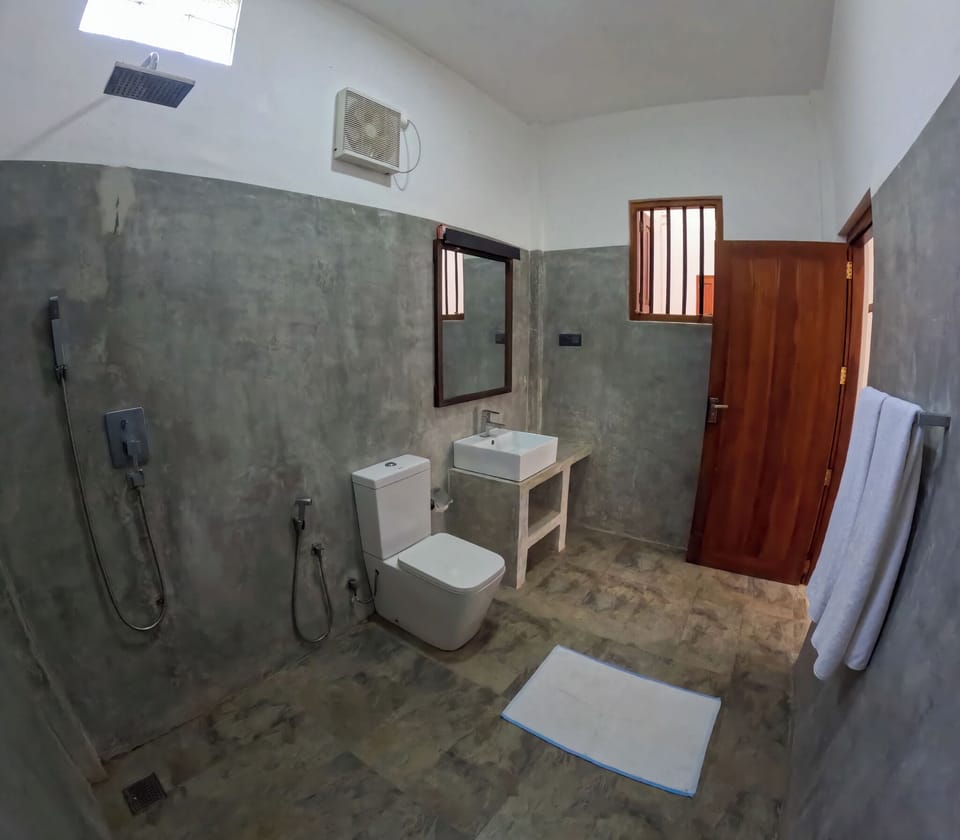 Surf Bay Villa Motel in Southern Province