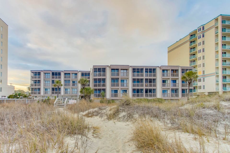 Seascape Building