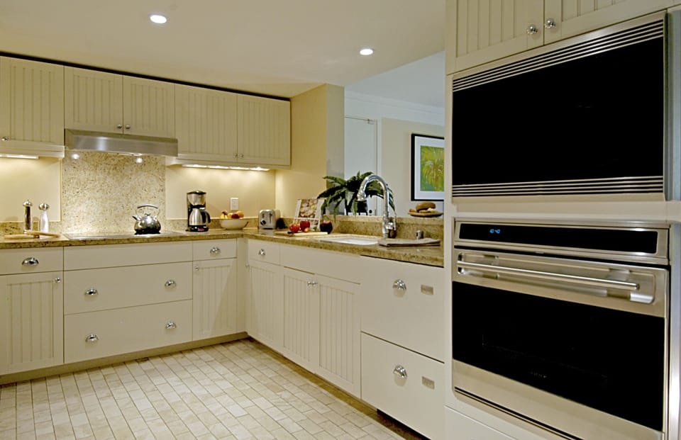 Ocean view gourmet kitchen in Main Villa! - Fully stocked, Wolf appliances and Sub-Zero fridge/freezer. Just bring your food and coffee!