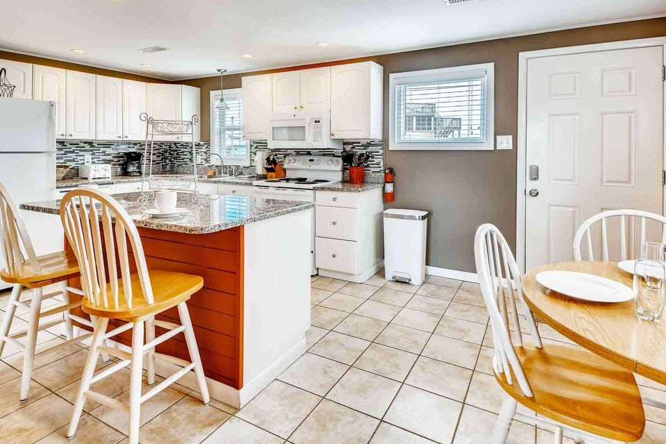 Surf-or-Sound-Realty-44-Up-on-the-Roof-Kitchen-1
