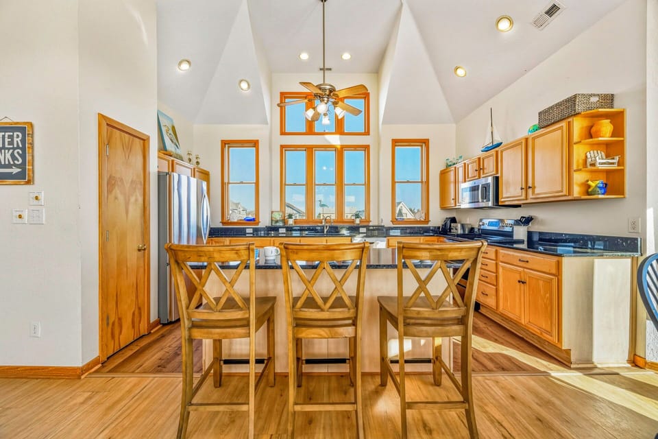 Surf or Sound Realty - 336 - Kokomo - Kitchen -5
