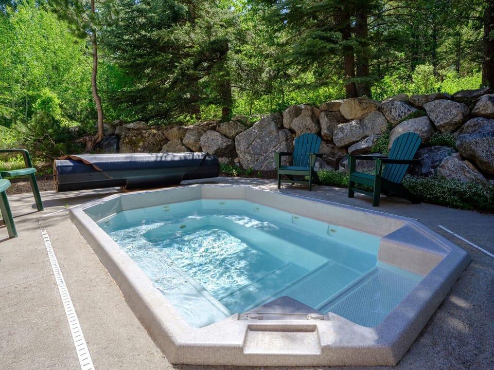 Hot Tub - Main Level