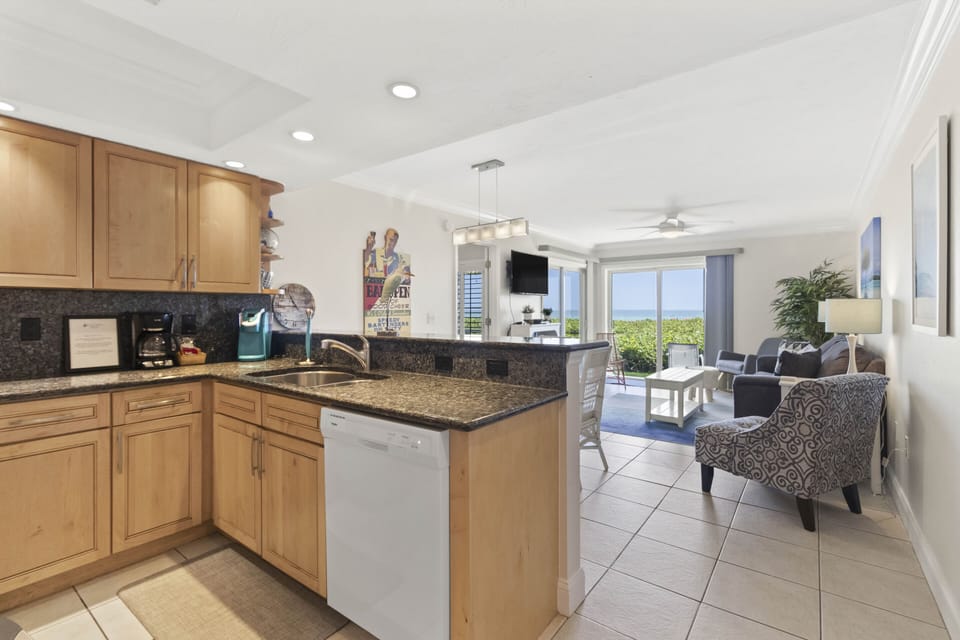 Kitchen & Living Space