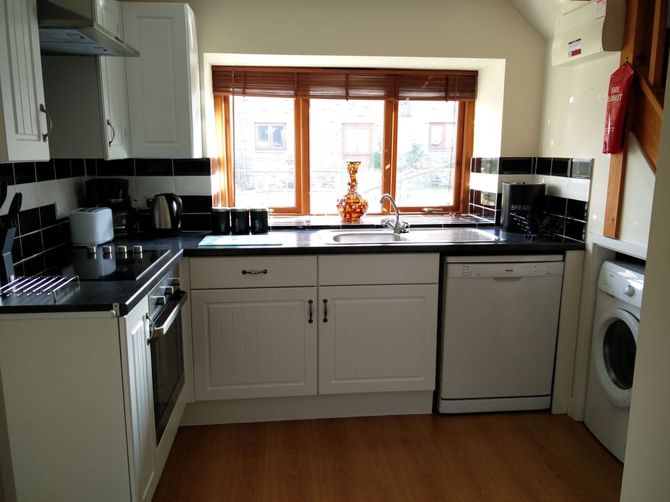 Modern, clean, well equiped kitchen