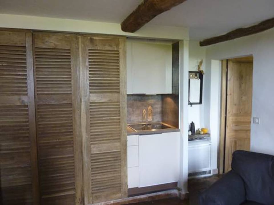 Deluxe Suite, 1 Bedroom, Mountain View | Private kitchenette | Fridge, microwave, stovetop, espresso maker