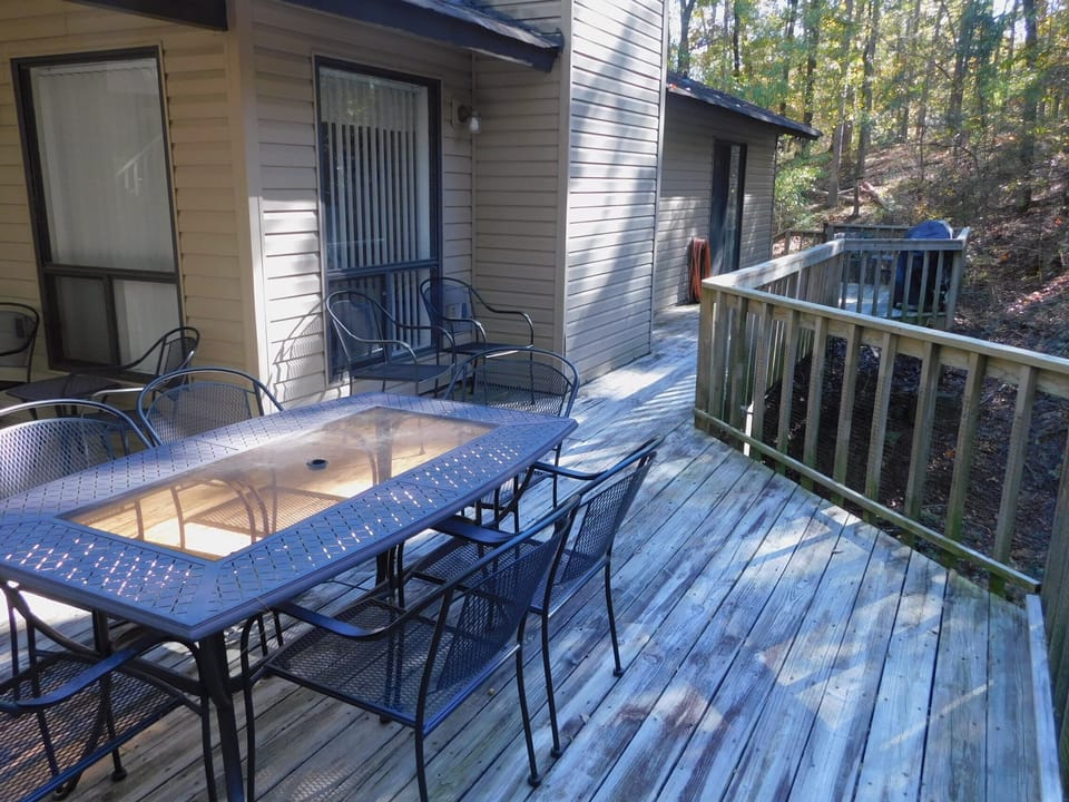 Patio Decking Dining