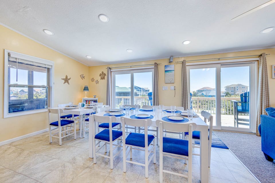 07-Surf-Or-Sound-Realty-834-Sleepy Dog-Dining Area-3