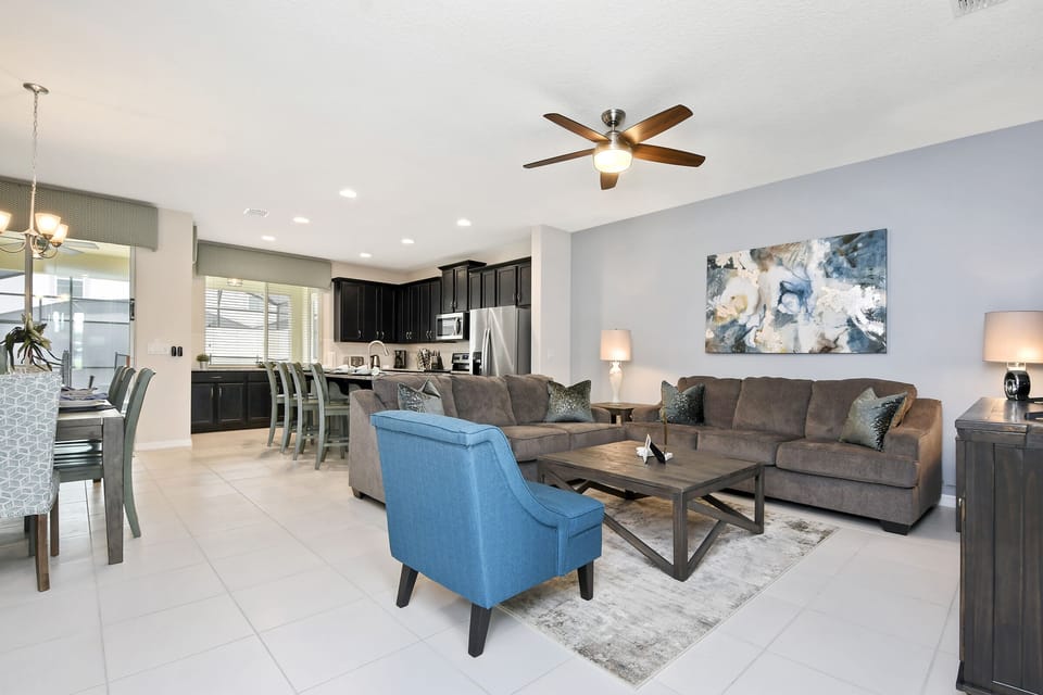 Open concept living, dining, kitchen