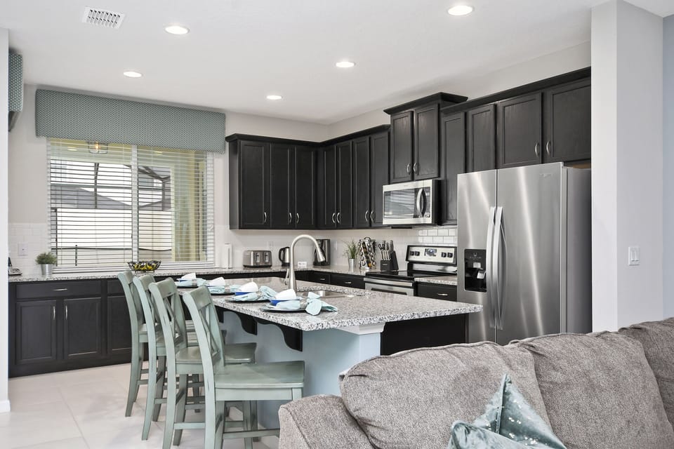 Fully equipped kitchen