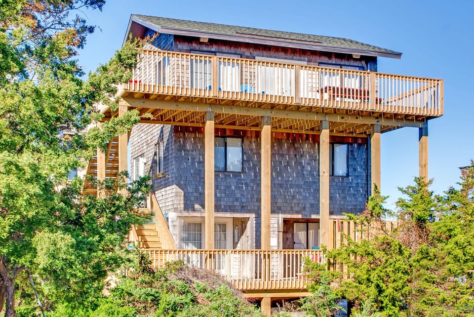 Surf-Or-Sound-Realty-Parrotdise-43-Exterior