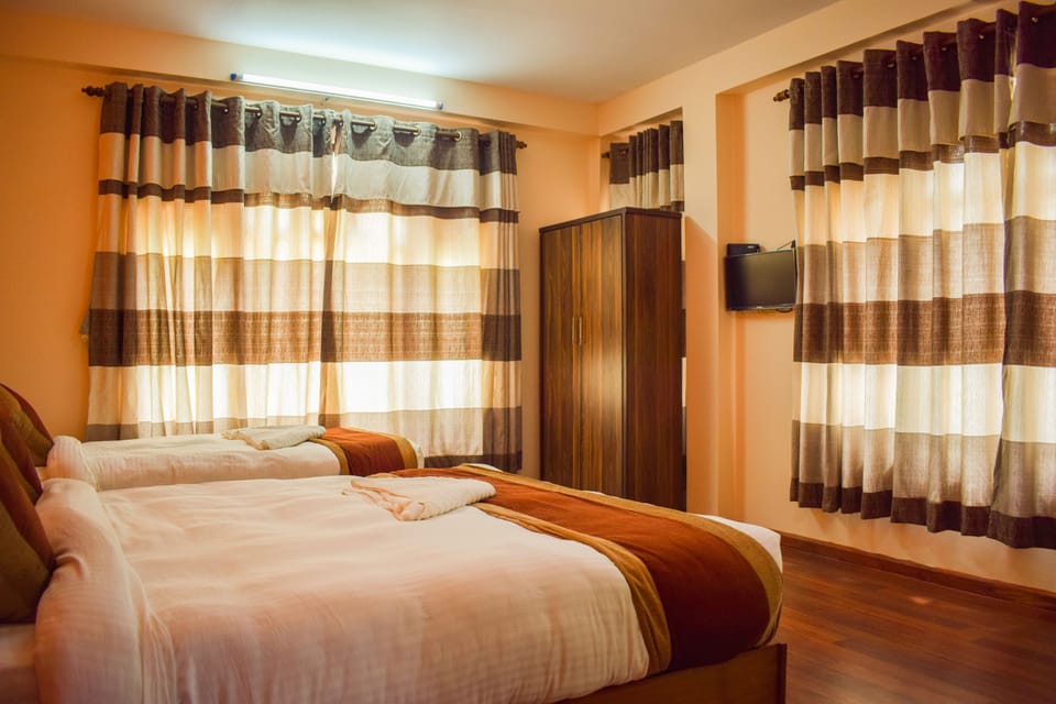 Family Room, Multiple Beds, Garden View | 1 bedroom, hypo-allergenic bedding, Select Comfort beds, in-room safe