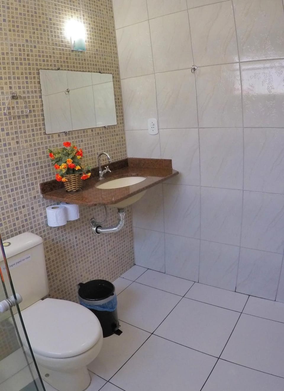 Shower, towels, soap, shampoo