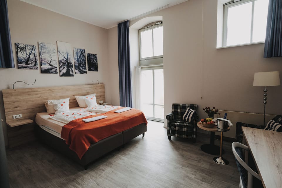 Deluxe Double Room | Premium bedding, minibar, in-room safe, desk