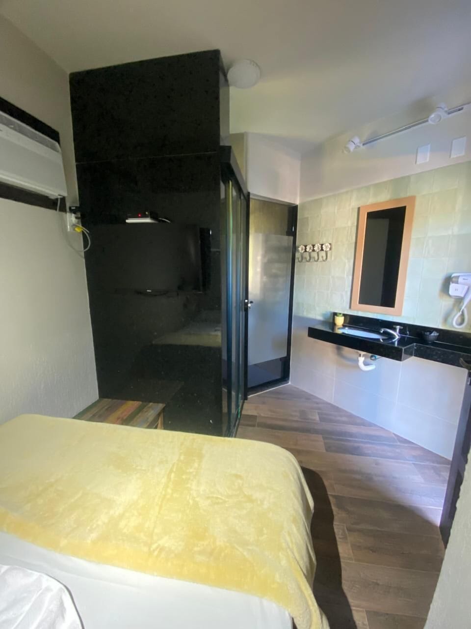 SUITE PEROLA | Minibar, free WiFi, bed sheets