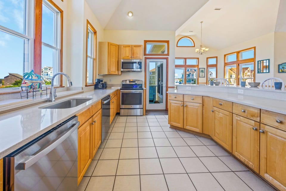 Surf or Sound Realty - 789 - Ocean Isle - Kitchen -3
