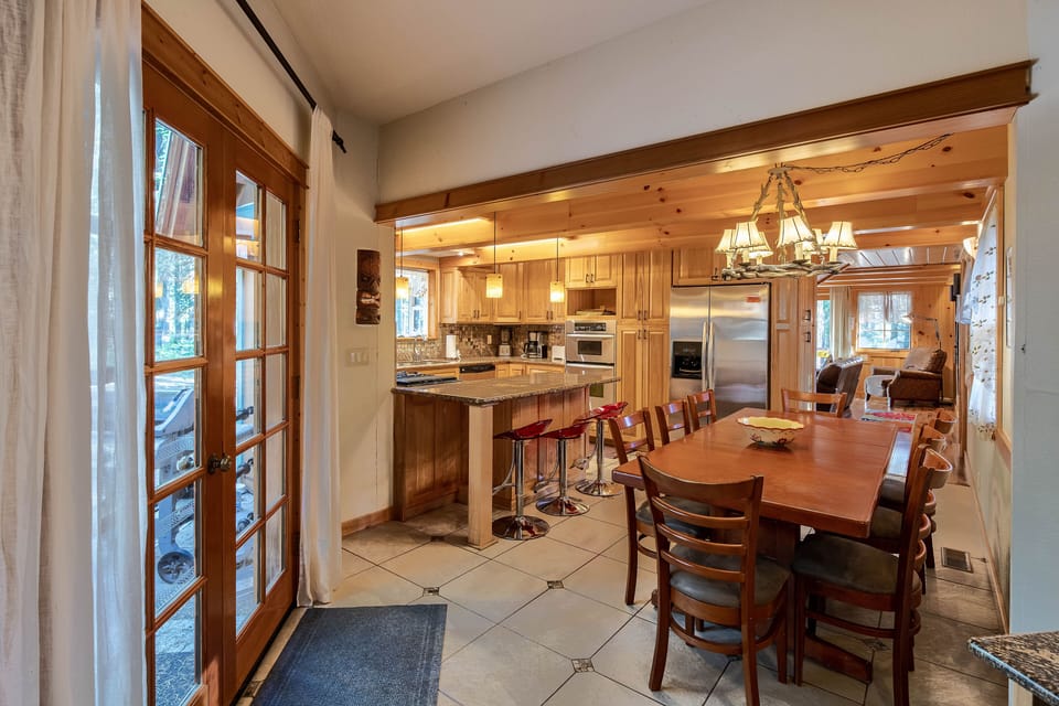 Poplar Place Dining and Kitchen - Poplar Place Dining and Kitchen