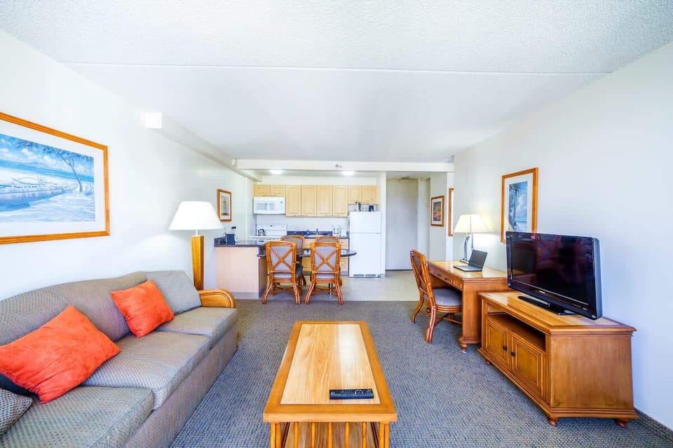 A very spacious living area with pull-out sleeper sofa.
