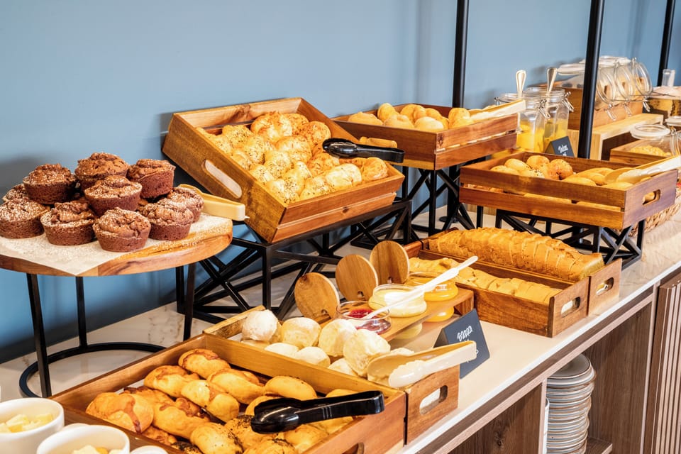 Free daily full breakfast