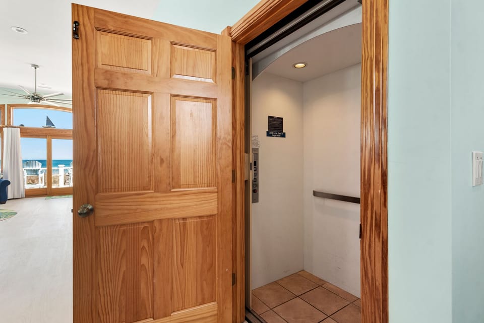 JR15: Heaven By The Sea | Top Level Elevator Access