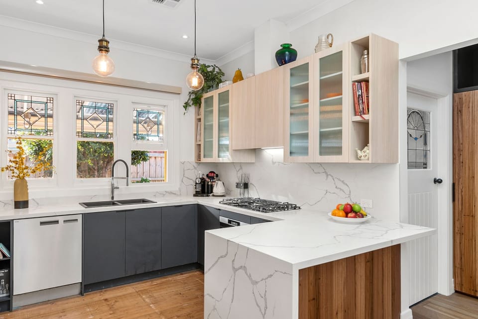 Spacious kitchen with all the mod cons