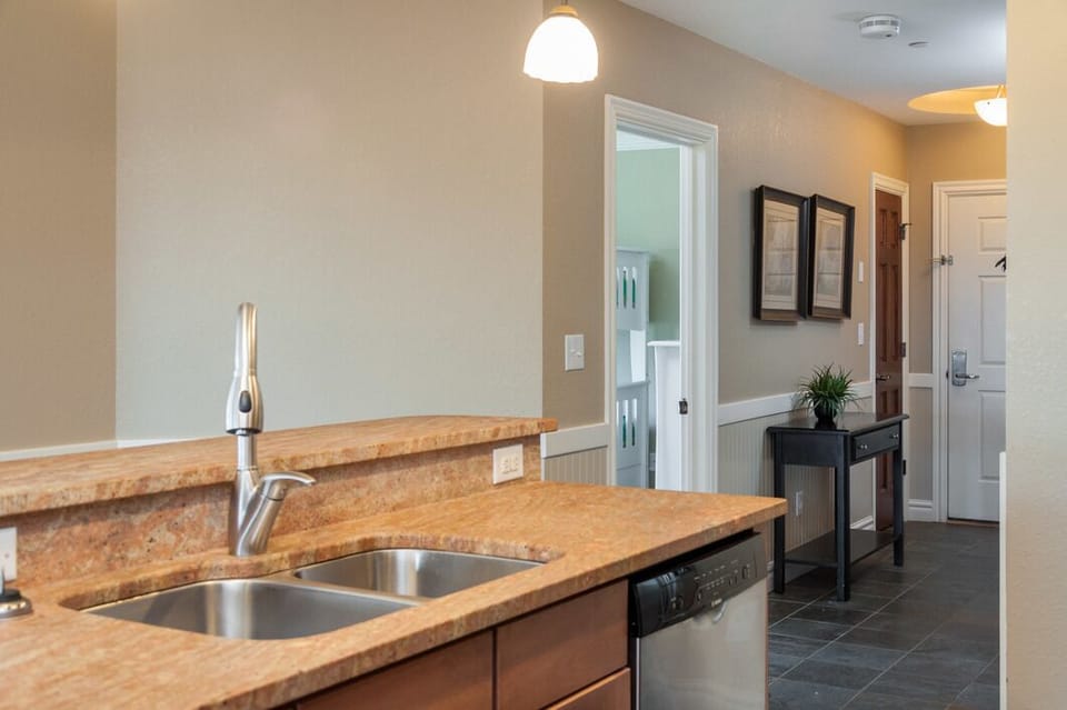 CSC2K: Happy Days | Kitchen
