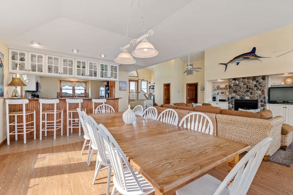 SS67: Make A Wish | Top Level Dining Area