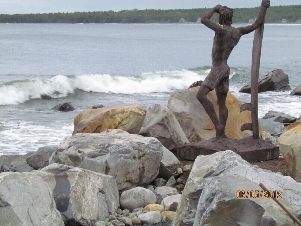 Our surfer dude, 'Woody', is the work of renowned local sculptor, Ivan Higgins