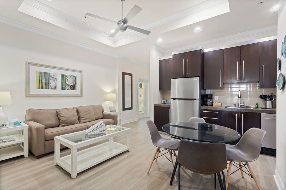 Living/Dining Area