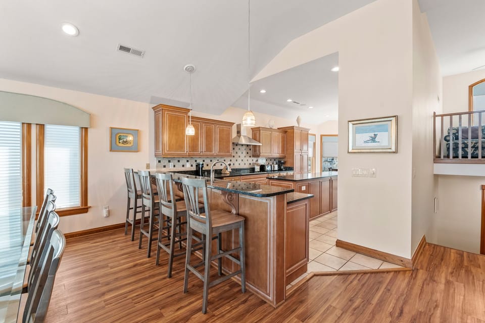 JR12:  Carolina Dream | Top Level Kitchen