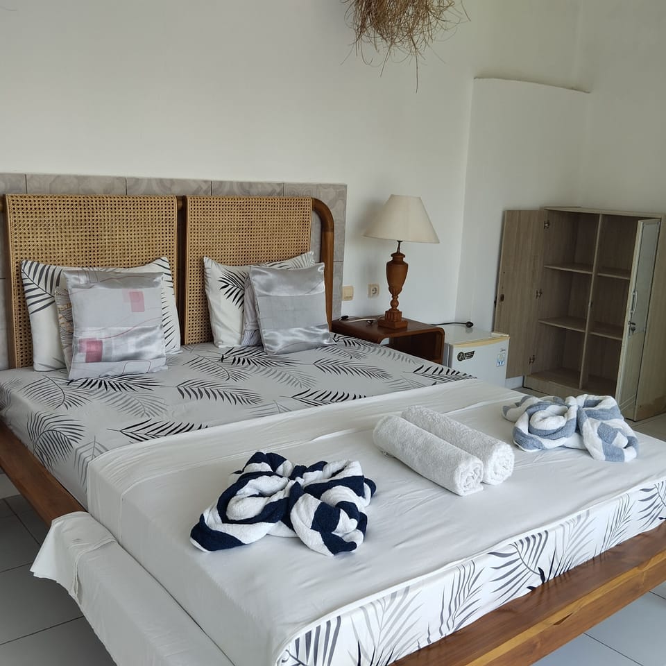 Deluxe Double Room | Soundproofing, WiFi (free), bed sheets
