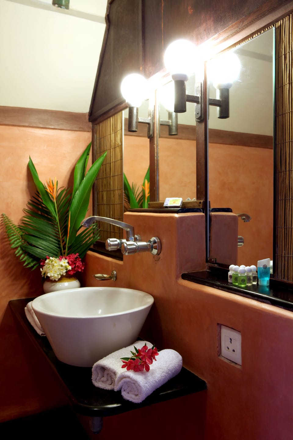  French Classic | Bathroom sink