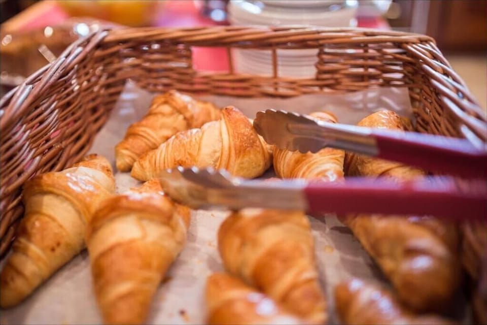 Daily buffet breakfast (EUR 12 per person)