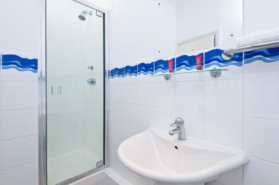 Hamptons Brighton Bed and Breakfast in Brighton