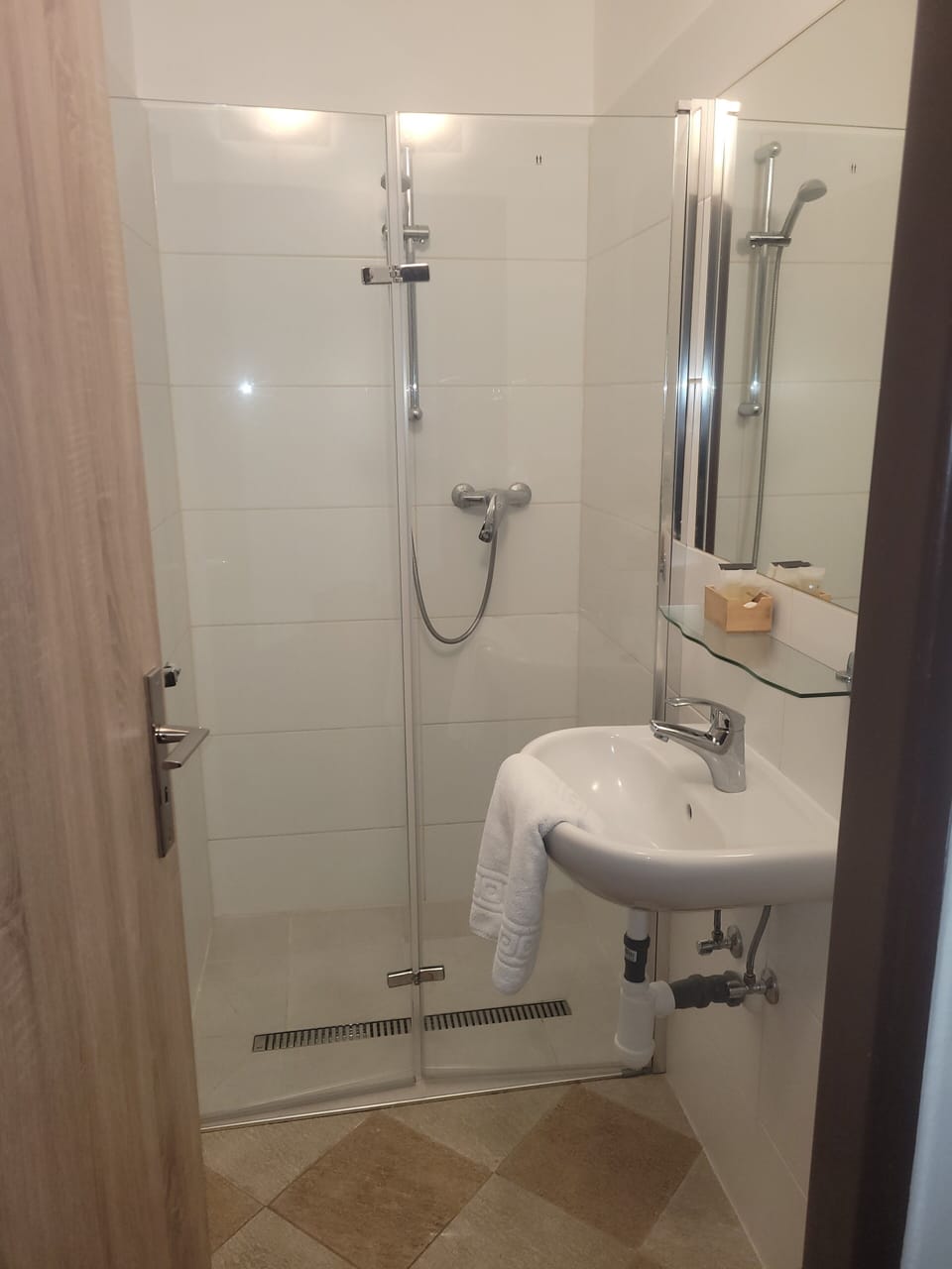 Standard Double or Twin Room, Refrigerator | Bathroom | Free toiletries, hair dryer, towels