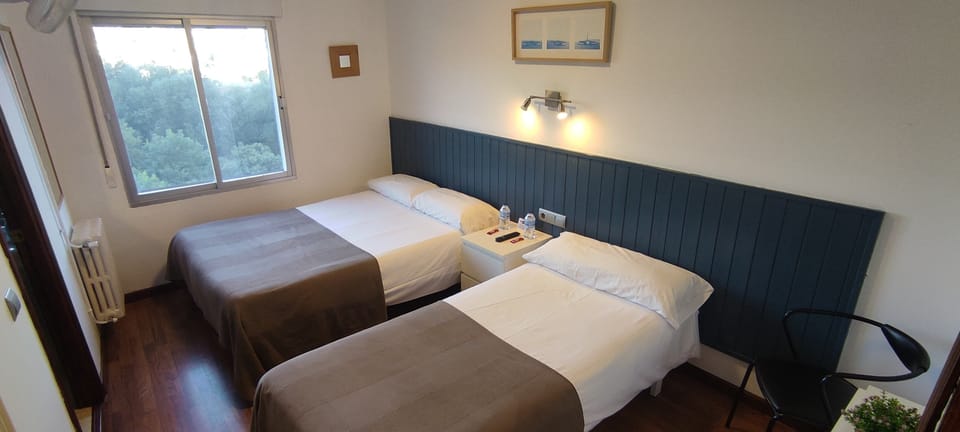 Twin Room | Free WiFi