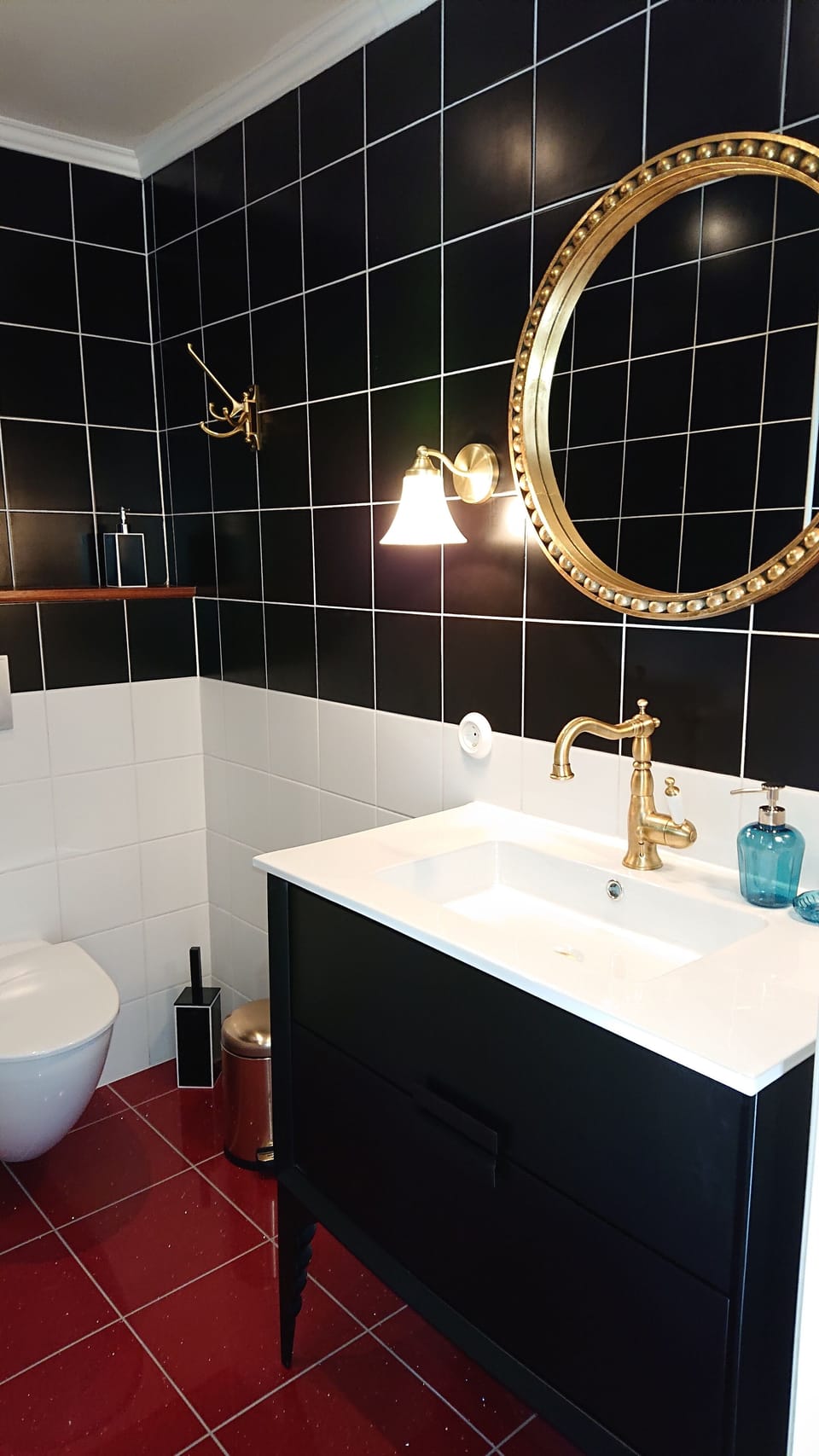 Premium Room | Bathroom | Shower, deep soaking tub, free toiletries, towels