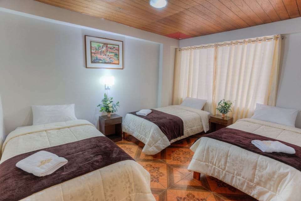 Premium bedding, down comforters, in-room safe, WiFi (free)